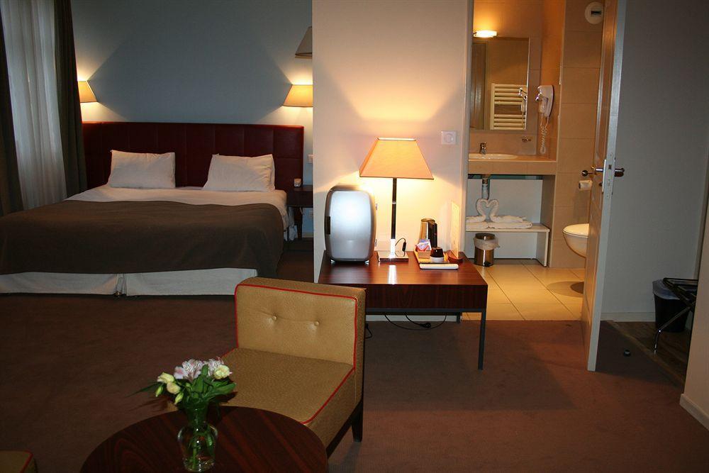 Clarion Suites Corneille Luchon Bagnères-de-Luchon Екстериор снимка